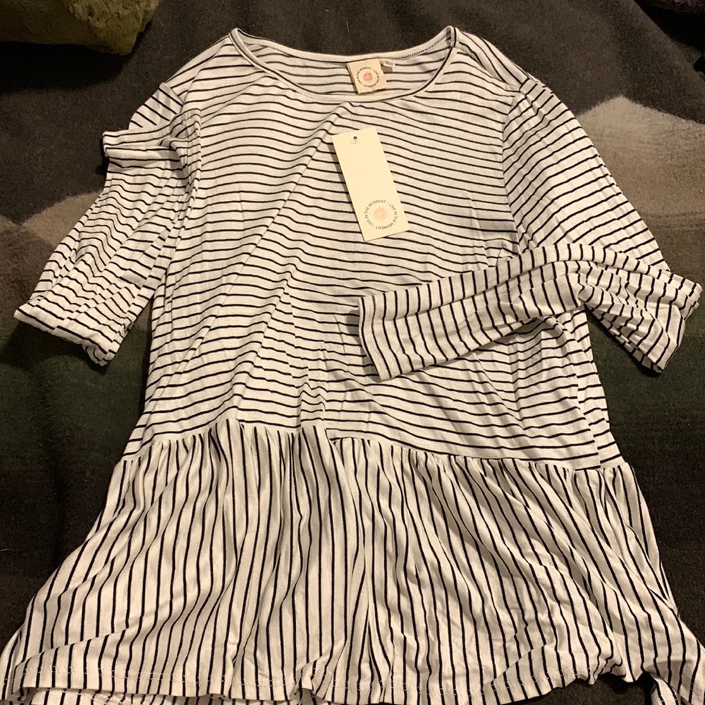 New with tags long sleeve top